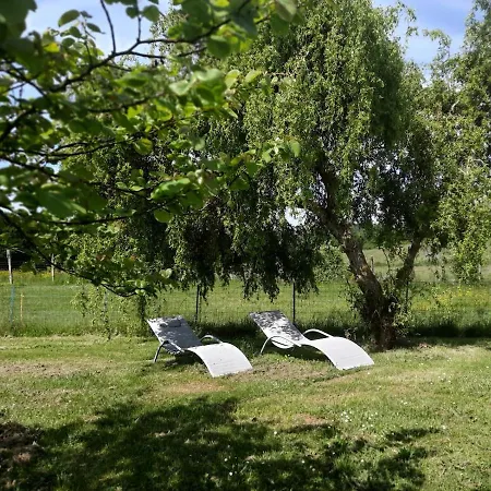 Chez Papi A Lascaux *